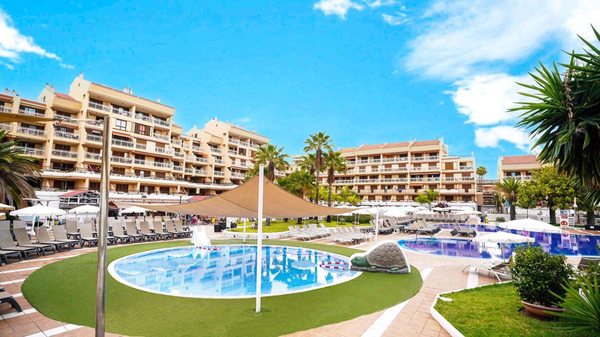Coral Compostela Apartament *